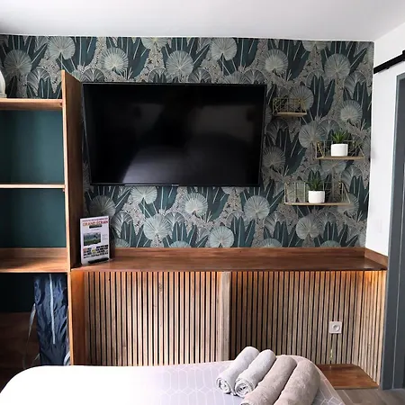 Eco-appart'hotel - Jdp Apartament *